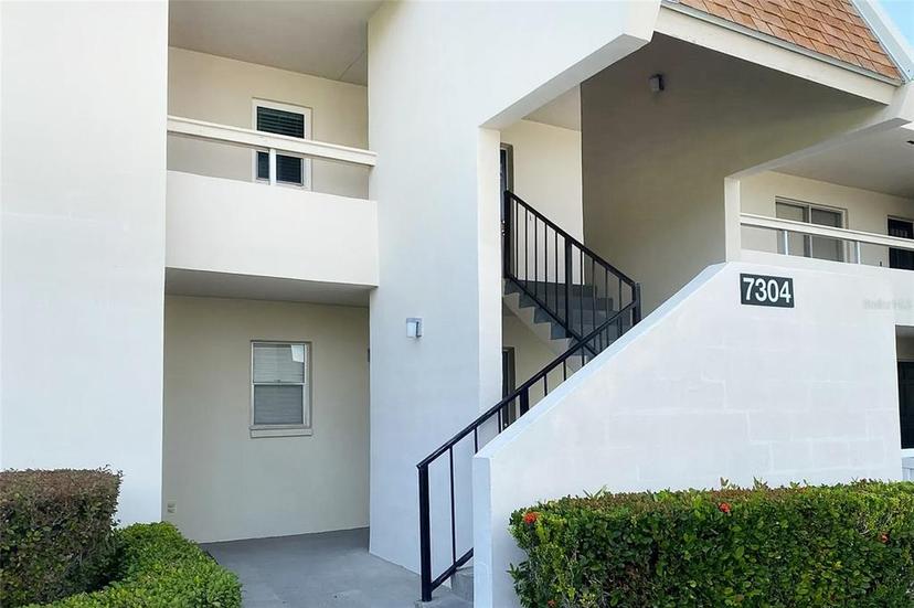 Picture of 7304 W Country Club Drive N Unit 213, Sarasota FL 34243