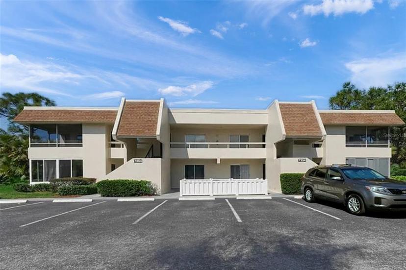 Picture of 7304 W Country Club Drive N Unit 213, Sarasota FL 34243