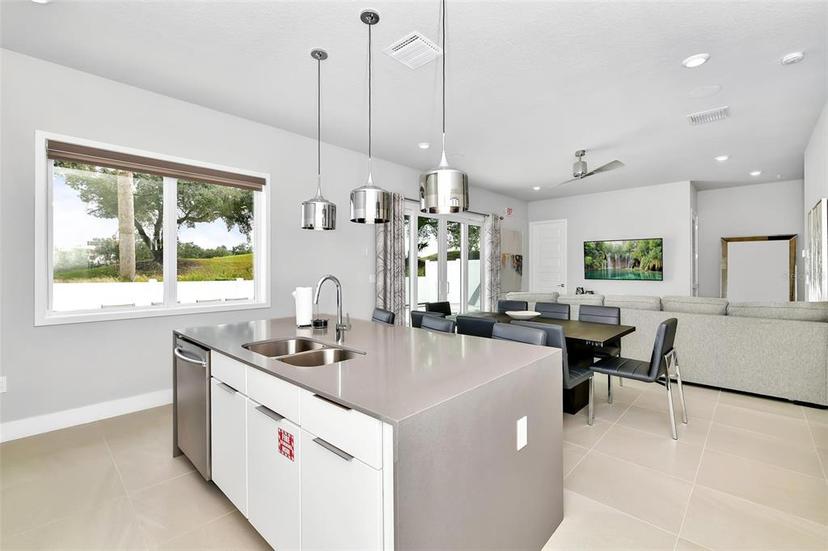 Picture of 7740 Sandy Ridge Drive Unit 111, Reunion FL 34747