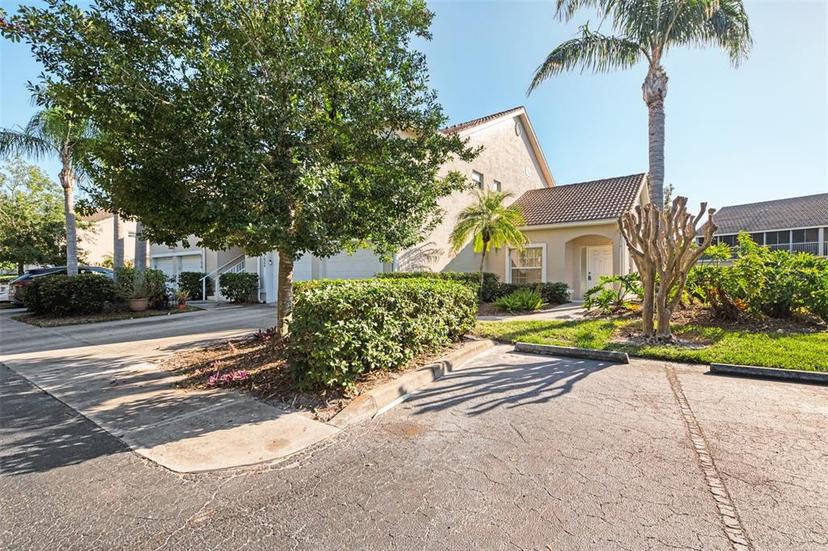 Picture of 6750 Fairway Gardens Drive Unit 6750, Bradenton FL 34203