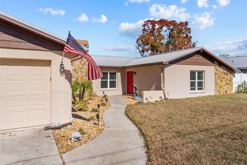 Picture of 11001 Hobson Street, Spring Hill FL 34608