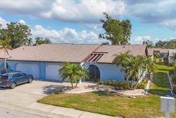 Picture of 610 Apple Lane, Englewood, FL 34223