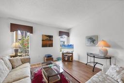 Picture of 610 Apple Lane, Englewood, FL 34223