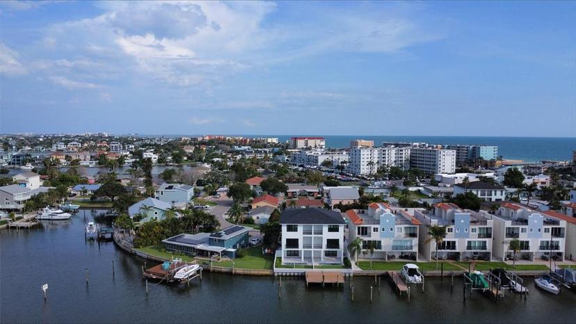 Picture of 160 174Th Terrace Drive E Unit B, Redington Shores FL 33708