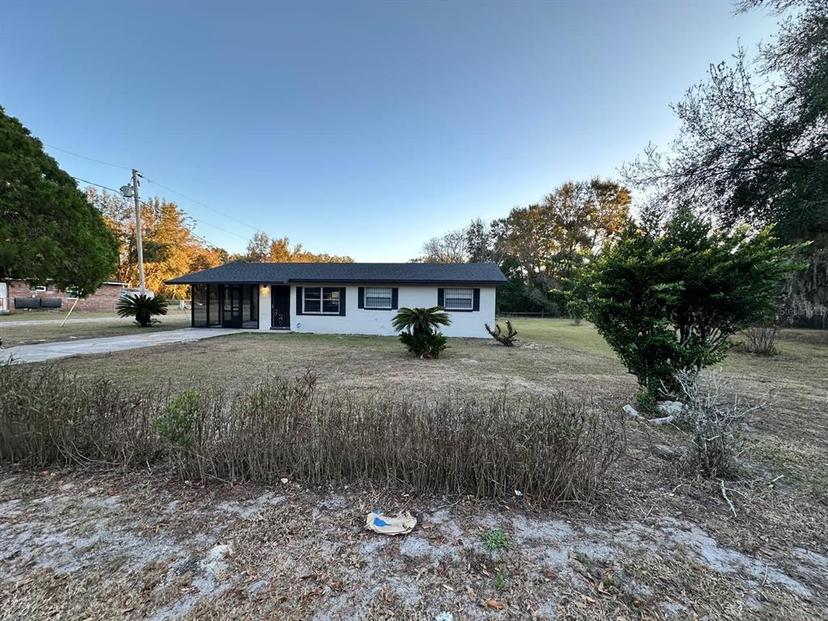 Picture of 2863 County Road 238 Unit 238, Wildwood FL 34785