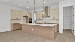 Picture of 8421 Golden Beach Court, Parrish, FL 34219