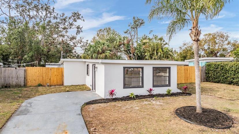 Picture of 11882 104Th Street, Largo FL 33773