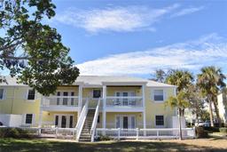Picture of 108 Pompano Drive Se Unit D, St Petersburg, FL 33705