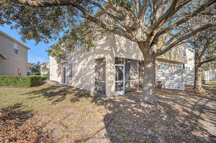 Picture of 5038 White Sanderling Court, Tampa FL 33619