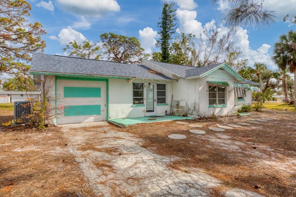 Picture of 321 S Mango Street, Englewood, FL 34223