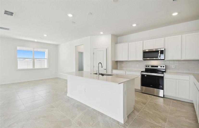 Picture of 1258 Lakeridge Way, Lake Alfred FL 33850