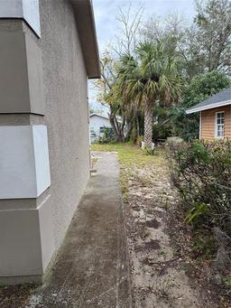 Picture of 704 N 8Th Street, Haines City, FL 33844