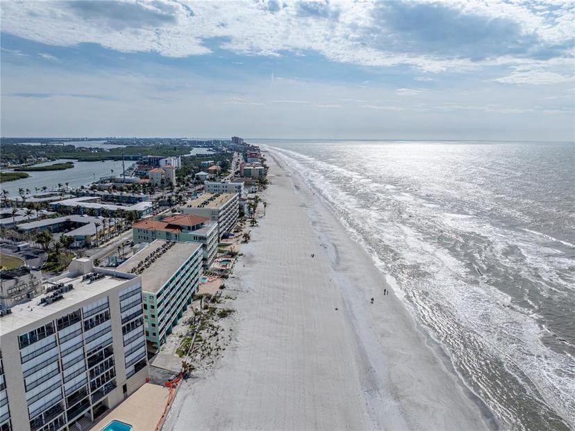 Picture of 19440 Gulf Boulevard Unit 301, Indian Rocks Beach FL 33785
