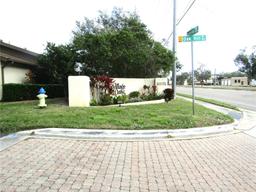 Picture of 376 Oak Hill Drive Unit 36, Sarasota, FL 34232