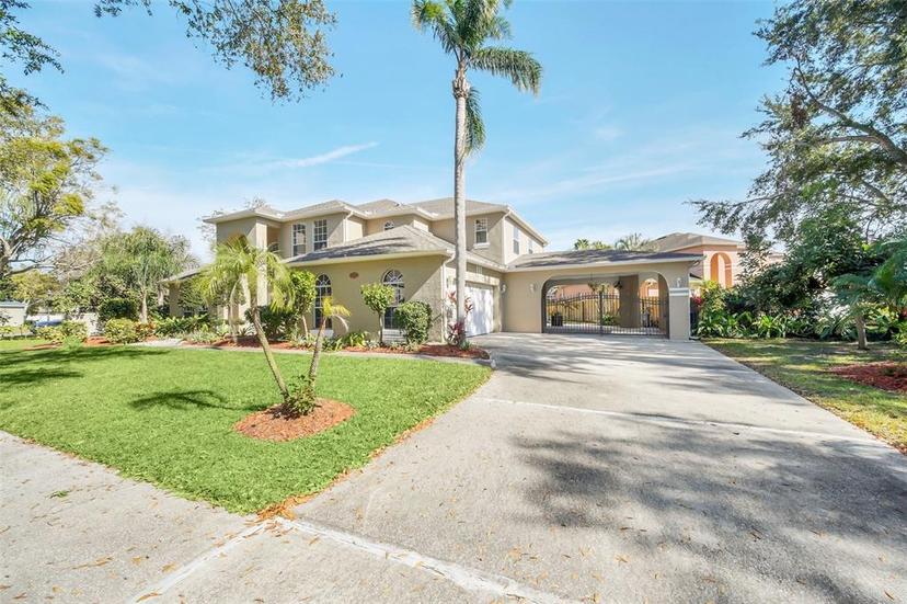 Picture of 10125 Foxhurst Court, Orlando FL 32836