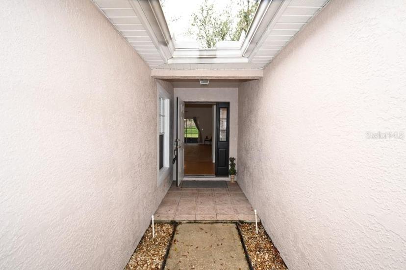 Picture of 35324 Whispering Pines Drive, Zephyrhills FL 33541