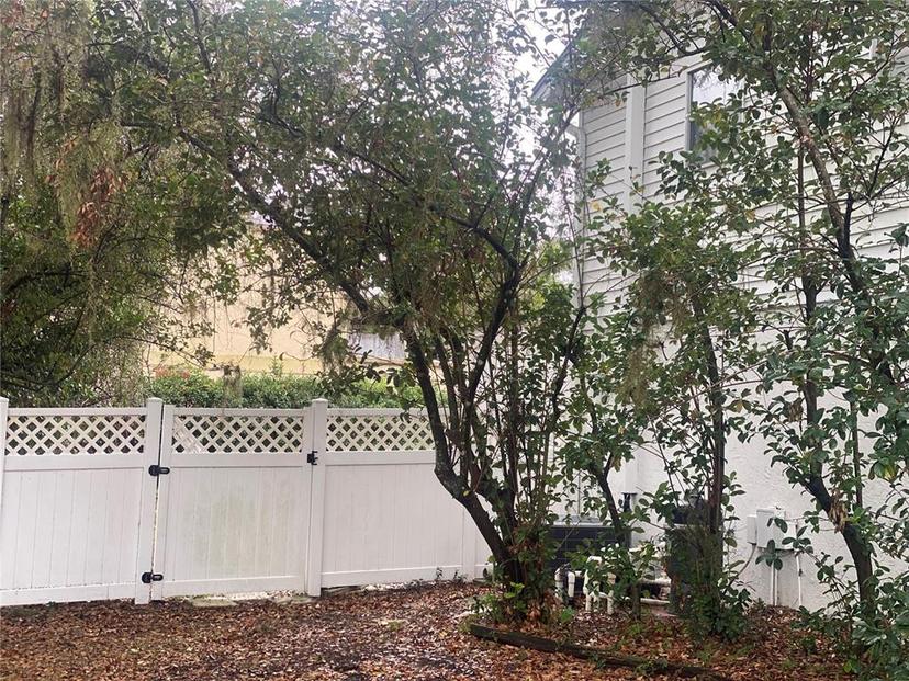 Picture of 6919 Greenhill Place, Tampa FL 33617