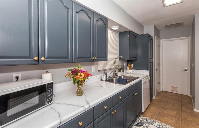 Picture of 140 Columbia Road, Venice FL 34293