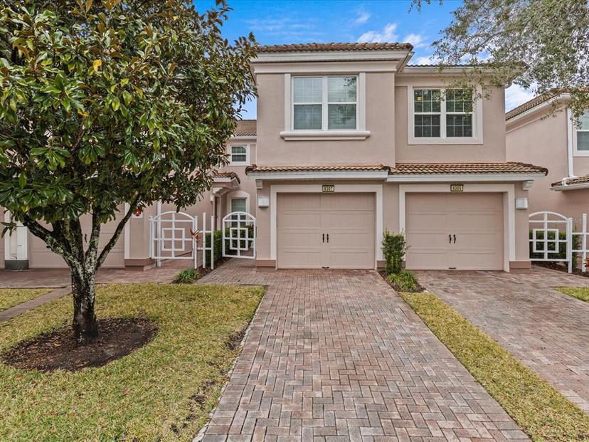 Picture of 8307 Fontera Drive, Davenport FL 33896