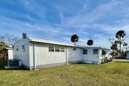 Picture of 611 Water Lily Drive, Venice, FL 34293