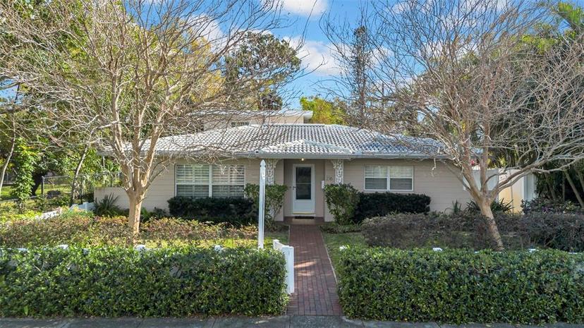 Picture of 216 21St Avenue Ne, St Petersburg FL 33704