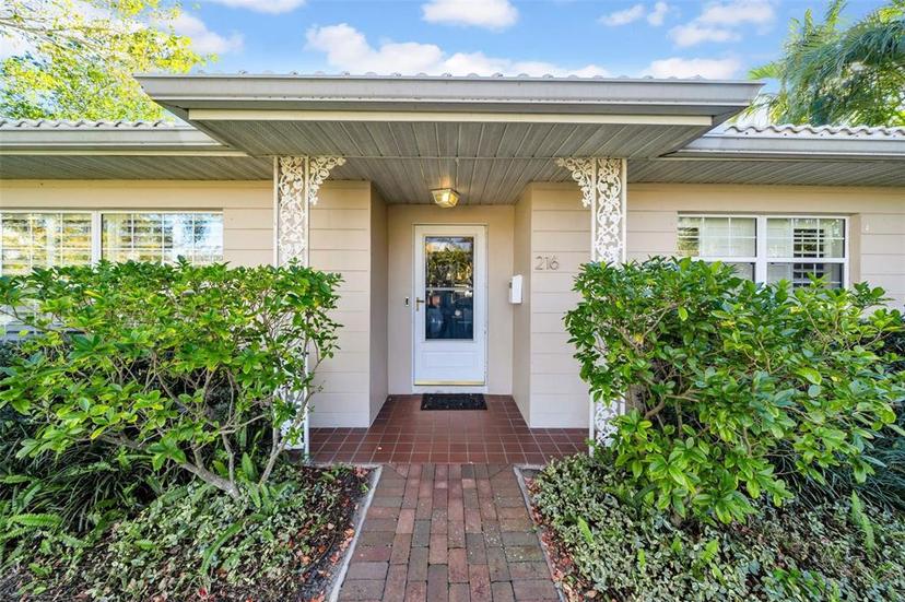 Picture of 216 21St Avenue Ne, St Petersburg FL 33704