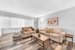 Picture of 6960 20Th Avenue N Unit 307, St Petersburg, FL 33710