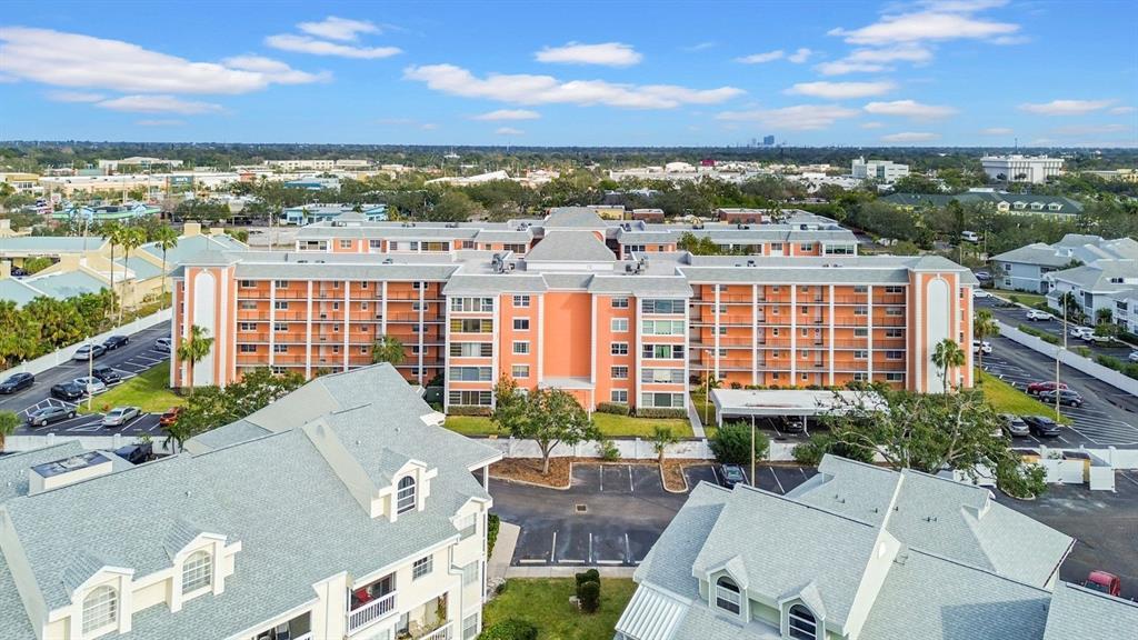 Picture of 6960 20Th Avenue N Unit 307, St Petersburg, FL 33710