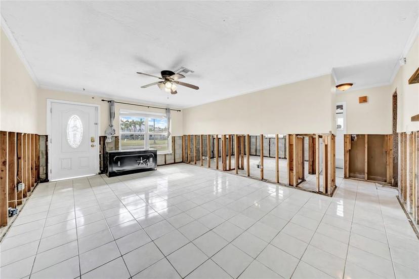 Picture of 4543 Indianapolis Street Ne, St Petersburg FL 33703