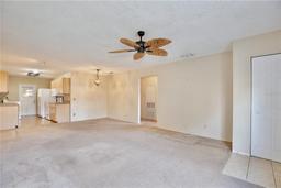 Picture of 12340 Tavares Ridge Lane Unit 111, Tavares, FL 32778