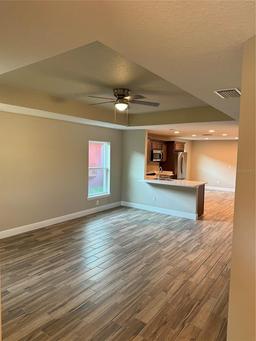 Picture of 827 E Clifford Avenue, Eustis, FL 32726