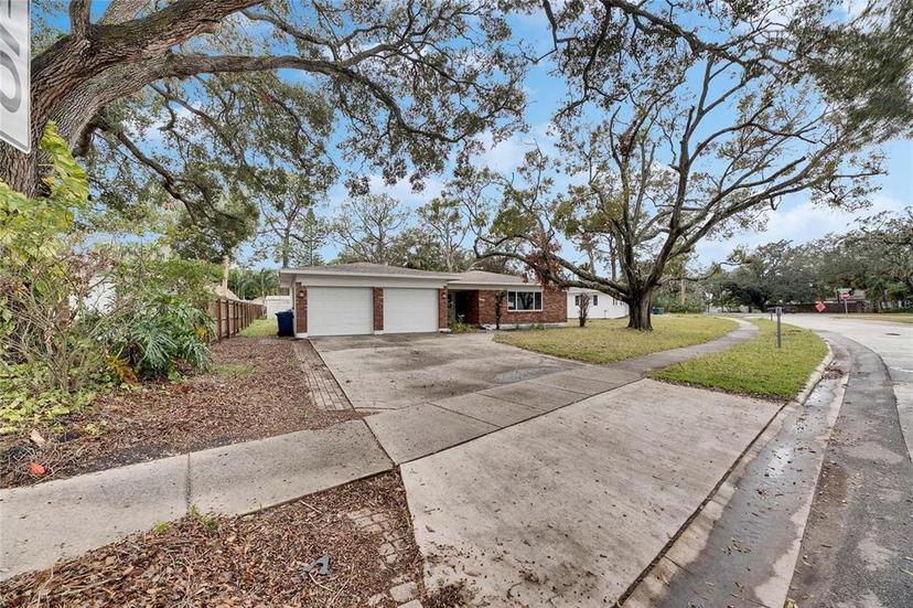 Picture of 4646 W Longfellow Avenue, Tampa FL 33629