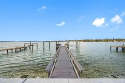 Picture of 7899 Causeway Boulevard N, St Petersburg, FL 33707