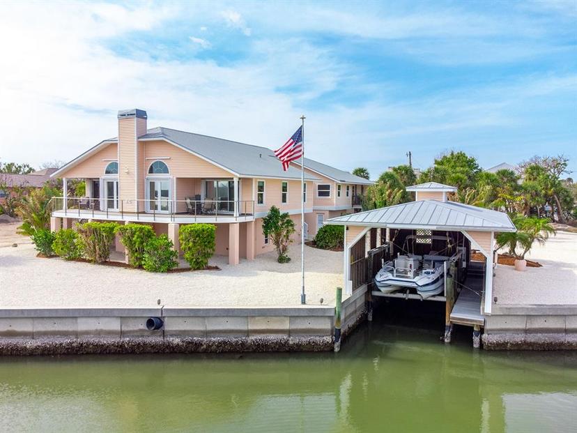 Picture of 2805 N Beach Road Unit B, Englewood FL 34223