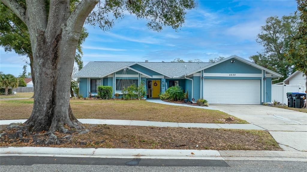 Picture of 5535 Long Lake Drive, Orlando, FL 32810