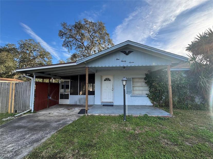Picture of 127 Colonial Drive, Auburndale FL 33823