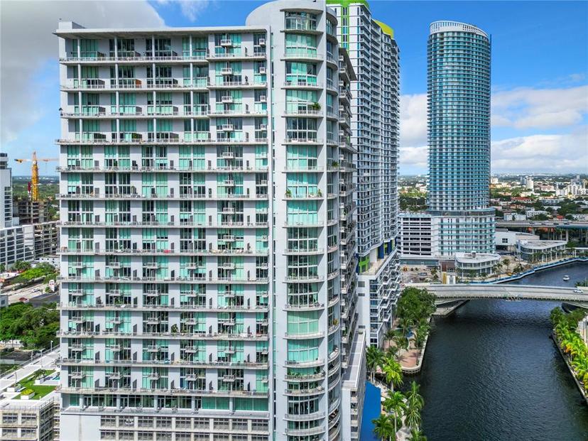 Picture of 690 SW 1St Court Unit 1232, Miami FL 33130