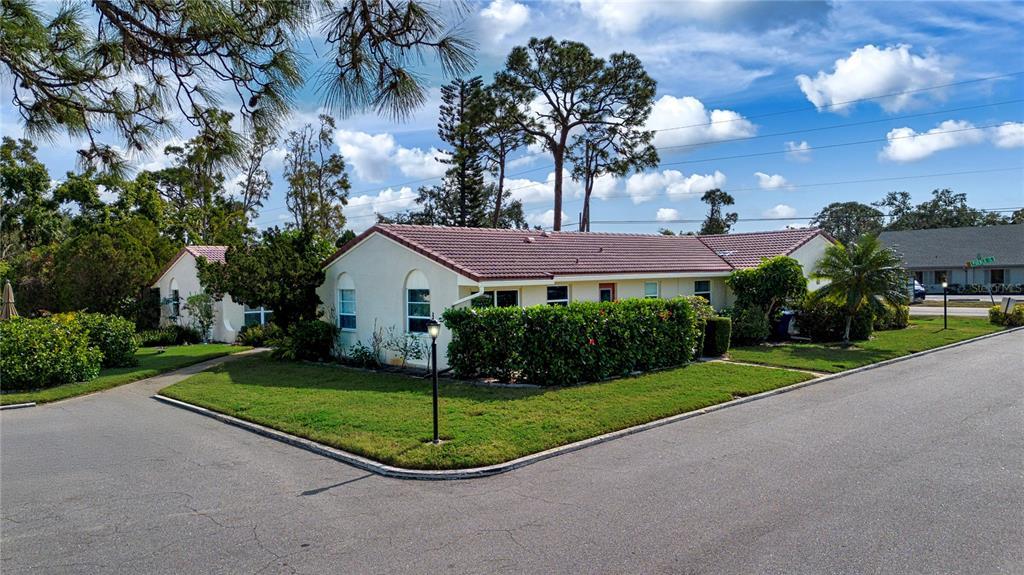 Picture of 2291 Pueblo Lane Unit V46, Sarasota, FL 34231