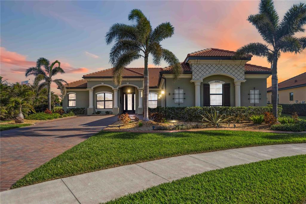 Picture of 10705 Tarflower Drive, Venice, FL 34293