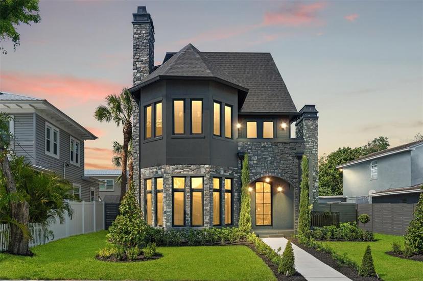 Picture of 807 W Park Avenue, Tampa FL 33602