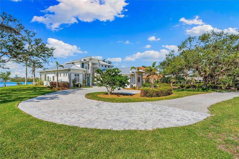 Picture of 935 Bayshore Road, Nokomis FL 34275