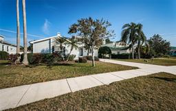 Picture of 2930 Swan Circle, Dunedin, FL 34698