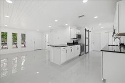 Picture of 18292 Robinson Avenue, Port Charlotte, FL 33948