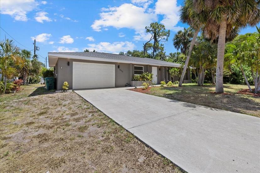 Picture of 18292 Robinson Avenue, Port Charlotte FL 33948