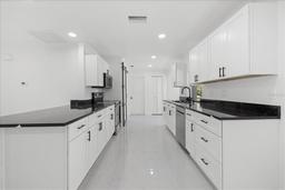 Picture of 18292 Robinson Avenue, Port Charlotte, FL 33948
