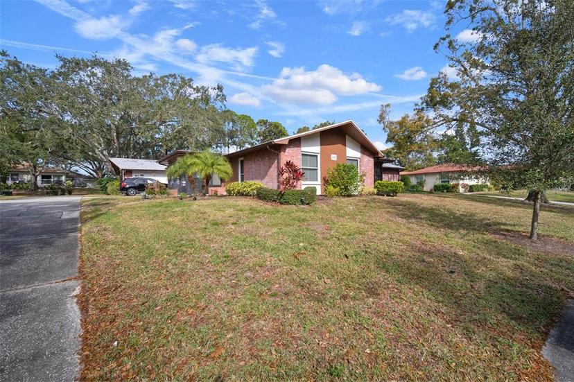 Picture of 2320 Shelly Drive Unit B, Palm Harbor FL 34684