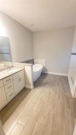 Picture of 615 N Delmonte Court, Kissimmee, FL 34758