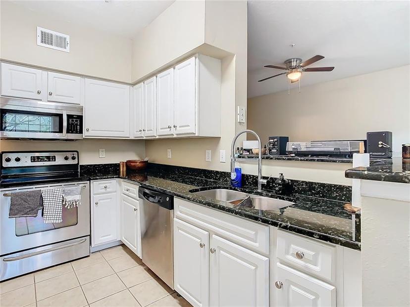 Picture of 2010 E Palm Avenue Unit 14304, Tampa FL 33605