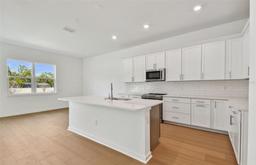 Picture of 12660 Glenn Creek Drive, Riverview, FL 33569
