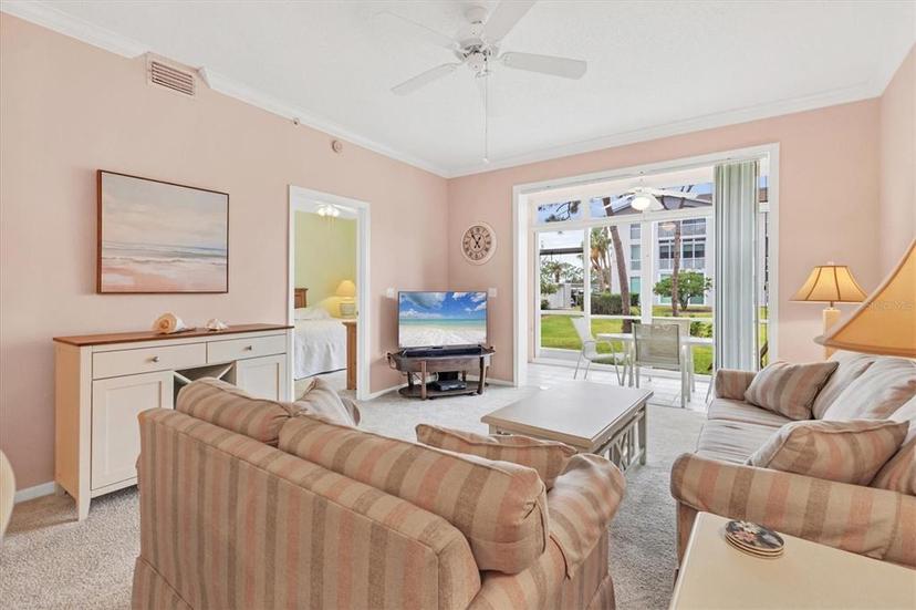 Picture of 9620 Club South Circle Unit 5102, Sarasota FL 34238